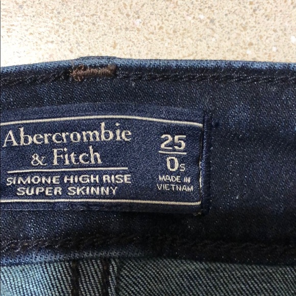 NWOT Abercrombie&Fitch Girls Jeans Size 0 short - Picture 7 of 8